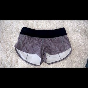 Lululemon grey speed up short 2.5”
